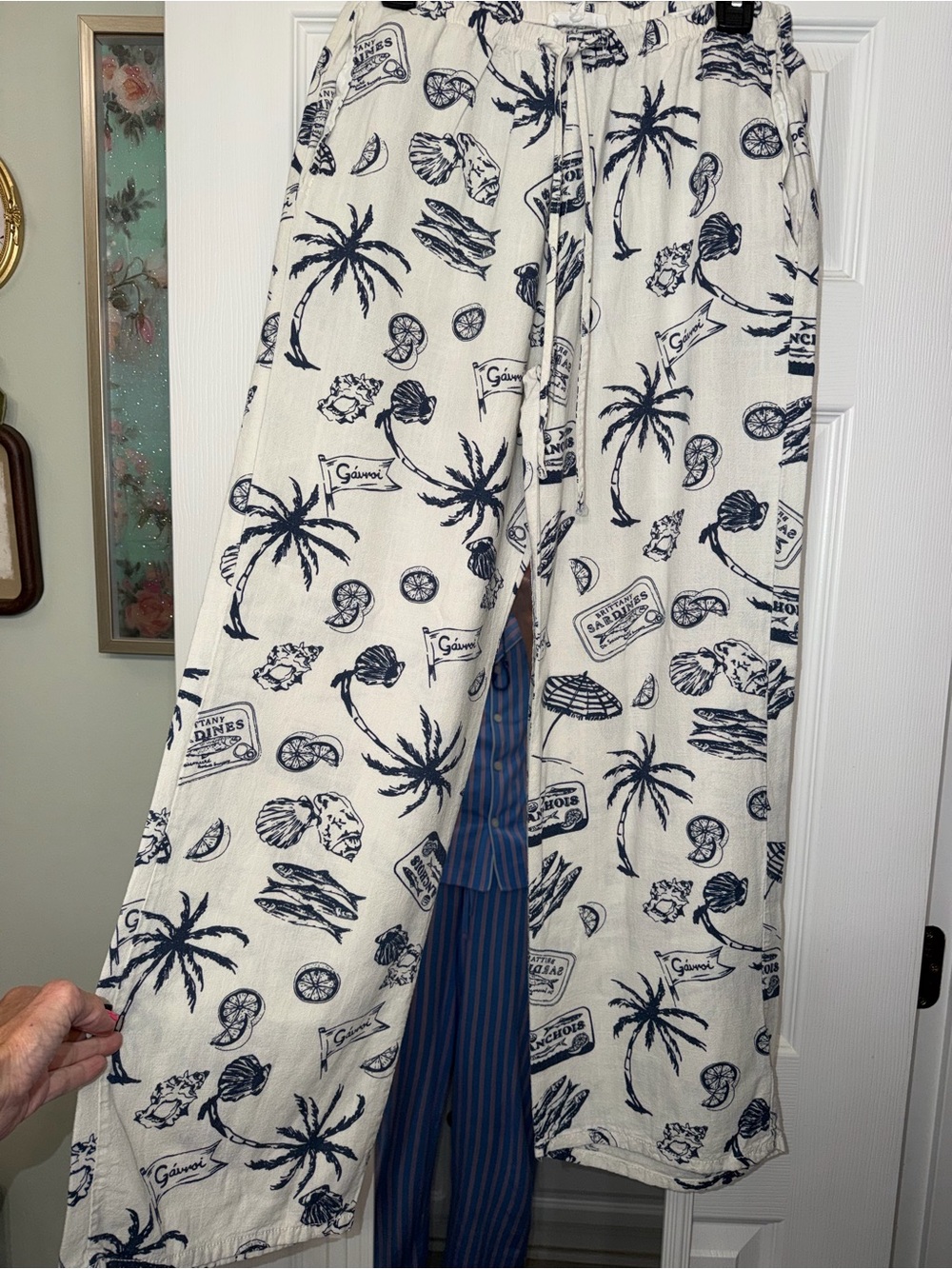 Cali 1850 Cream and Navy Tropical Print Pants - Picture 2 of 6